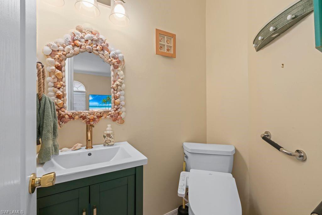 COLONIAL SHORES - Residential