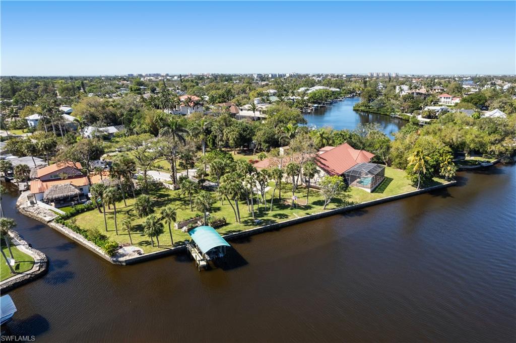 IMPERIAL SHORES - Residential