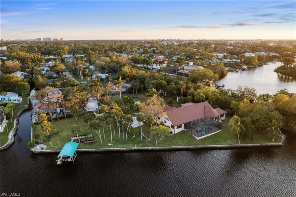 IMPERIAL SHORES - Residential