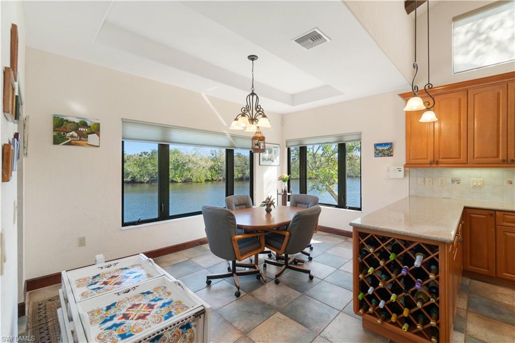 IMPERIAL SHORES - Residential