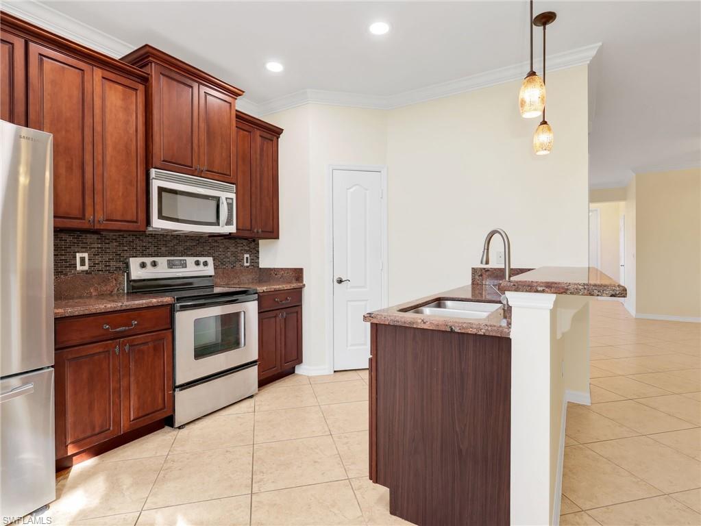COPPER OAKS - Residential