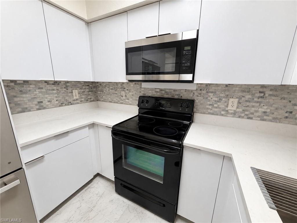 THE TIDES AT PELICAN LANDING - Residential