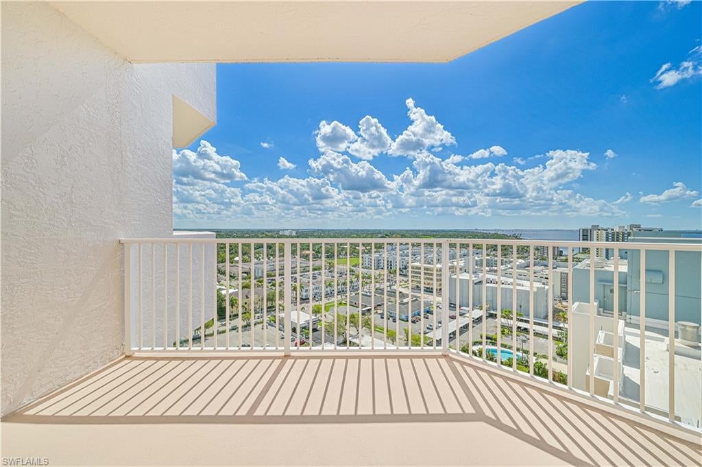 HIGH POINT PLACE - Residential