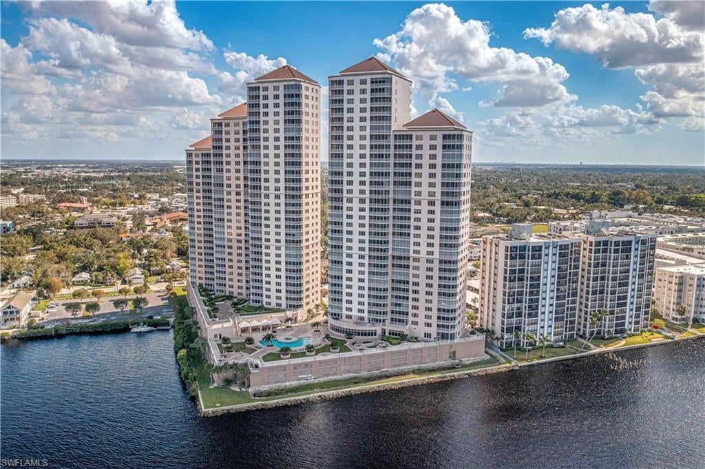 HIGH POINT PLACE - Residential