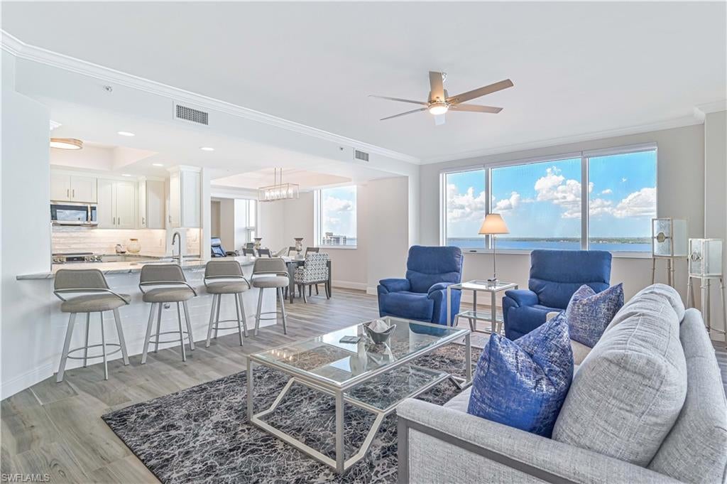 HIGH POINT PLACE - Residential