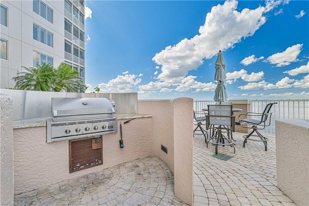 HIGH POINT PLACE - Residential