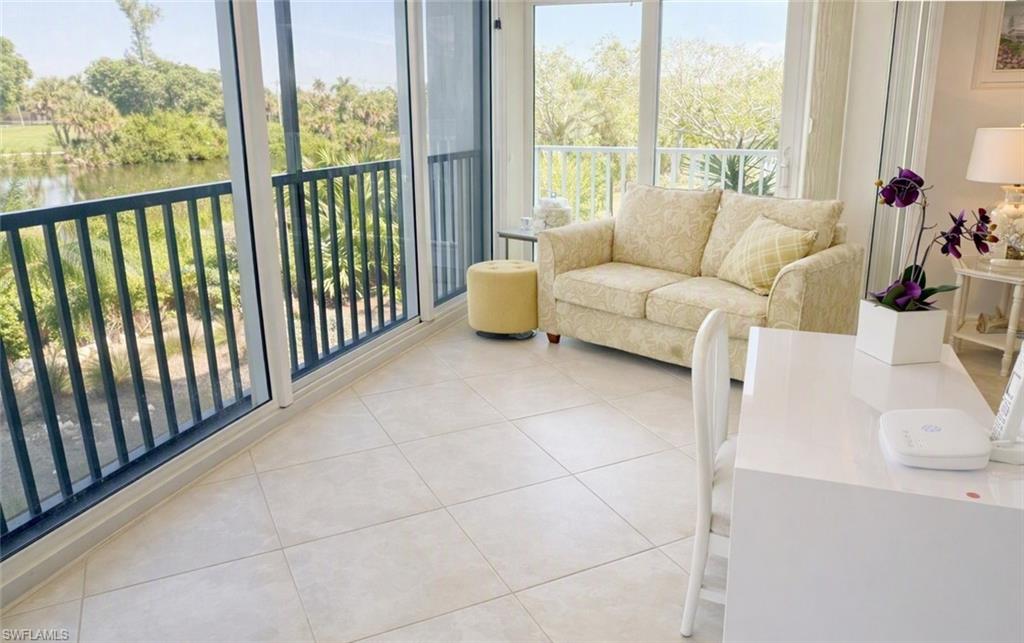 SUNSET SOUTH CONDO - Residential