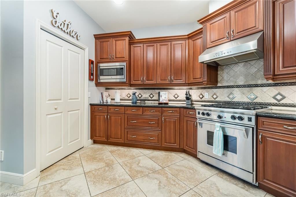 CALOOSA CREEK - Residential