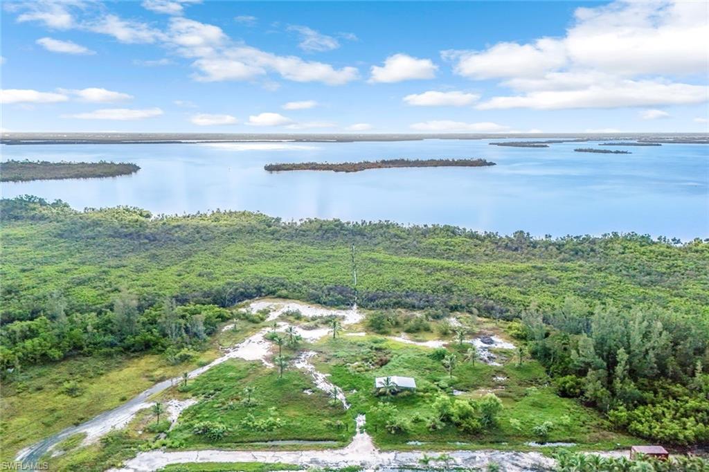 ACREAGE - Land