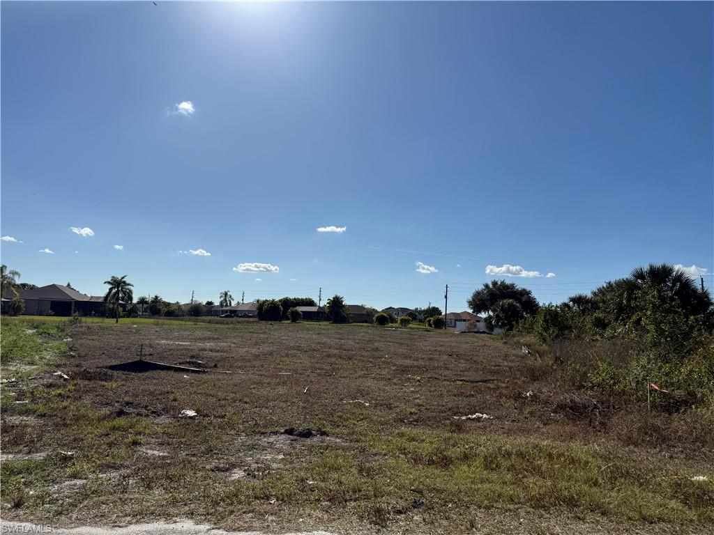 LEHIGH ACRES - Land