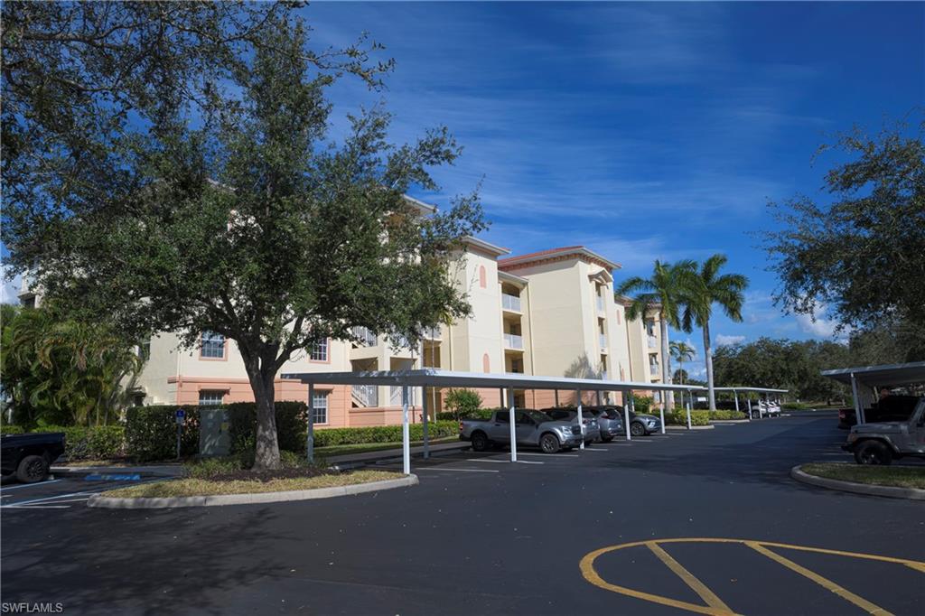 FAIRWAY VILLAS - Residential