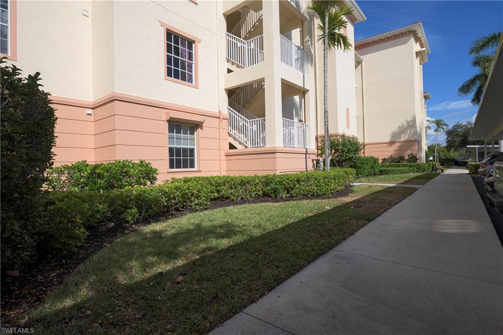 FAIRWAY VILLAS - Residential