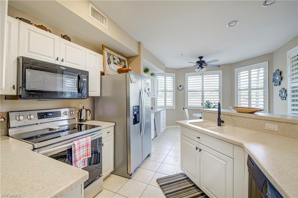 FAIRWAY VILLAS - Residential