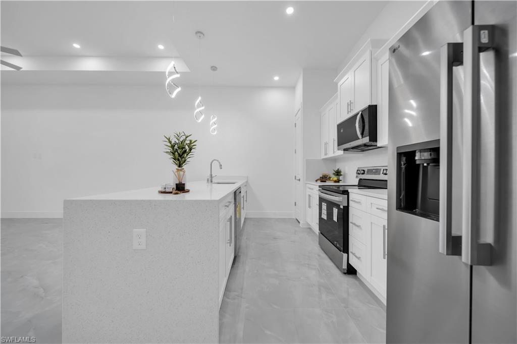 CAPE CORAL - Residential Income