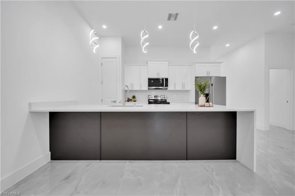 CAPE CORAL - Residential Income