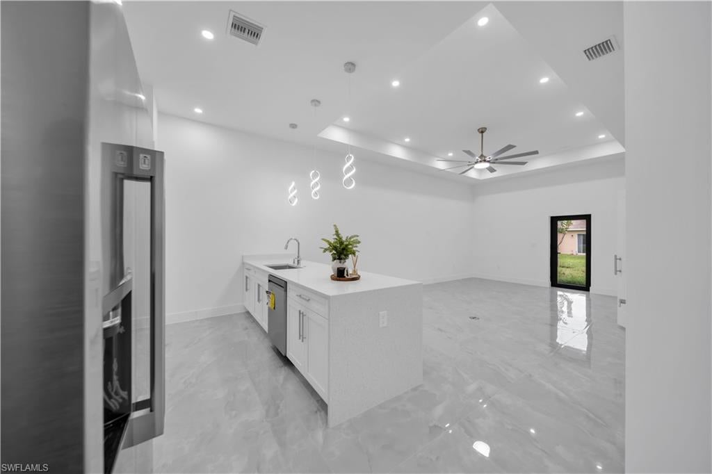 CAPE CORAL - Residential Income