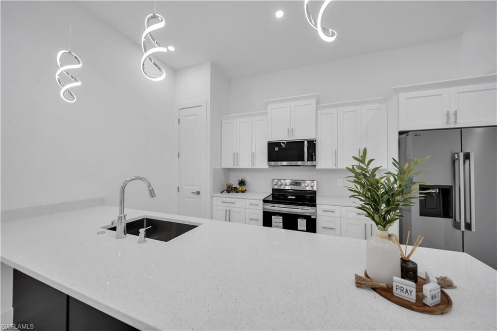 CAPE CORAL - Residential Income