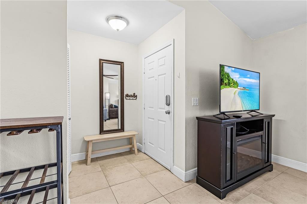 VENETIAN PALMS - Residential