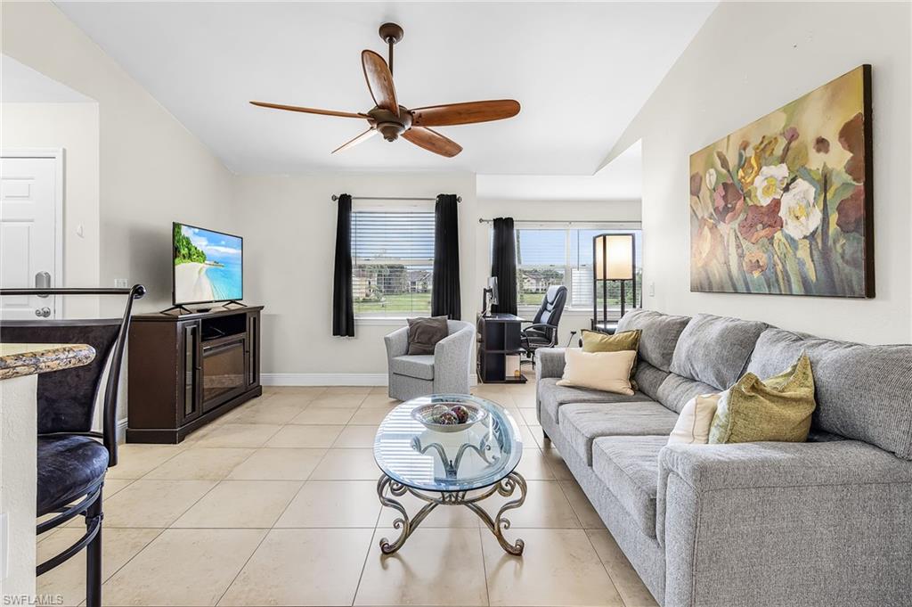 VENETIAN PALMS - Residential