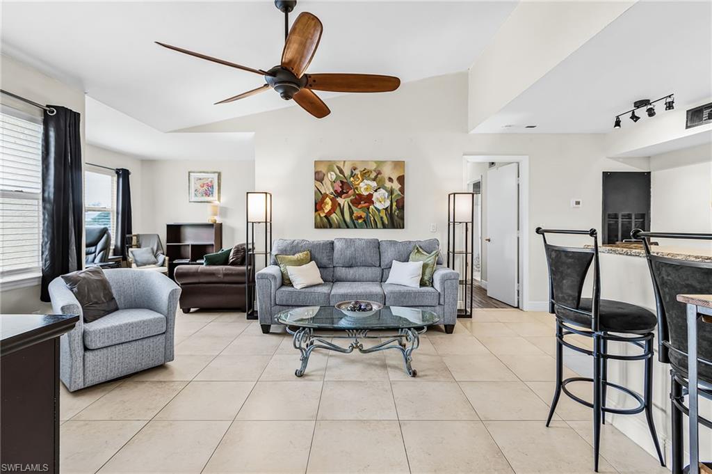 VENETIAN PALMS - Residential