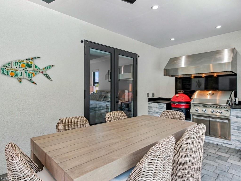 MARCO BEACH - Residential