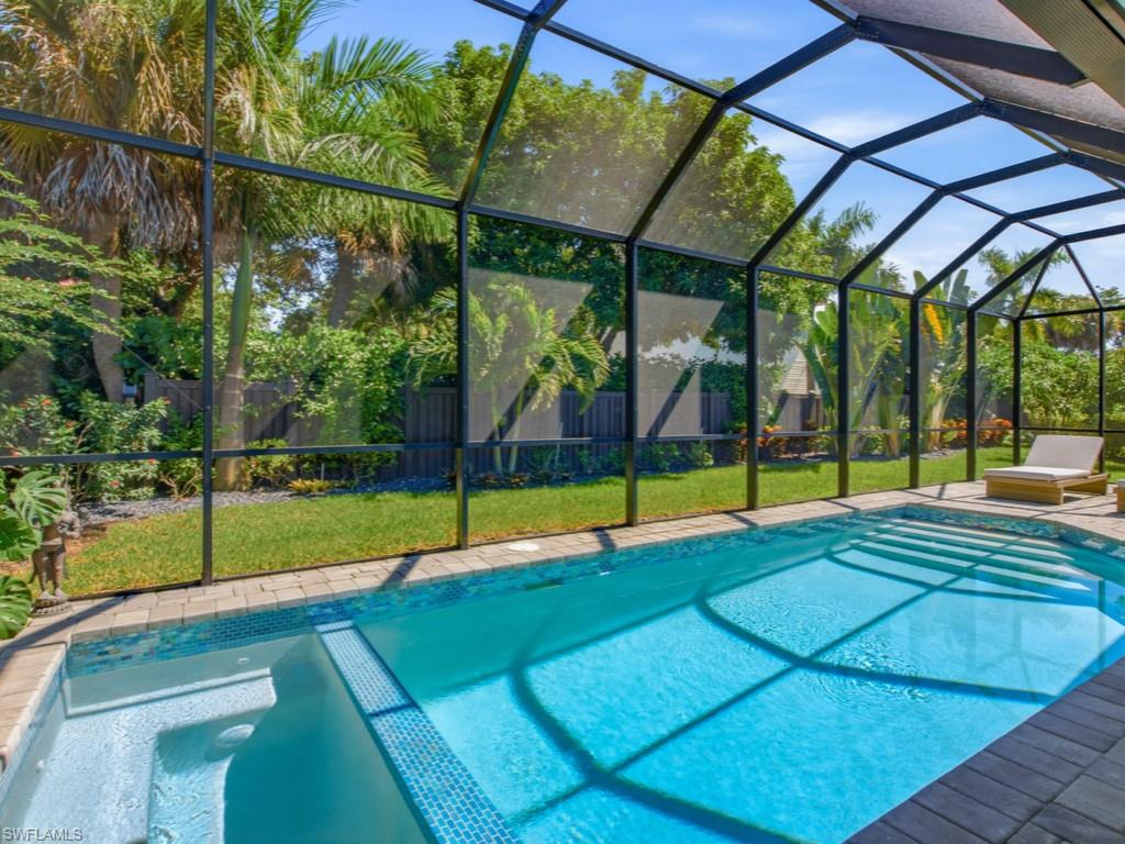 MARCO BEACH - Residential