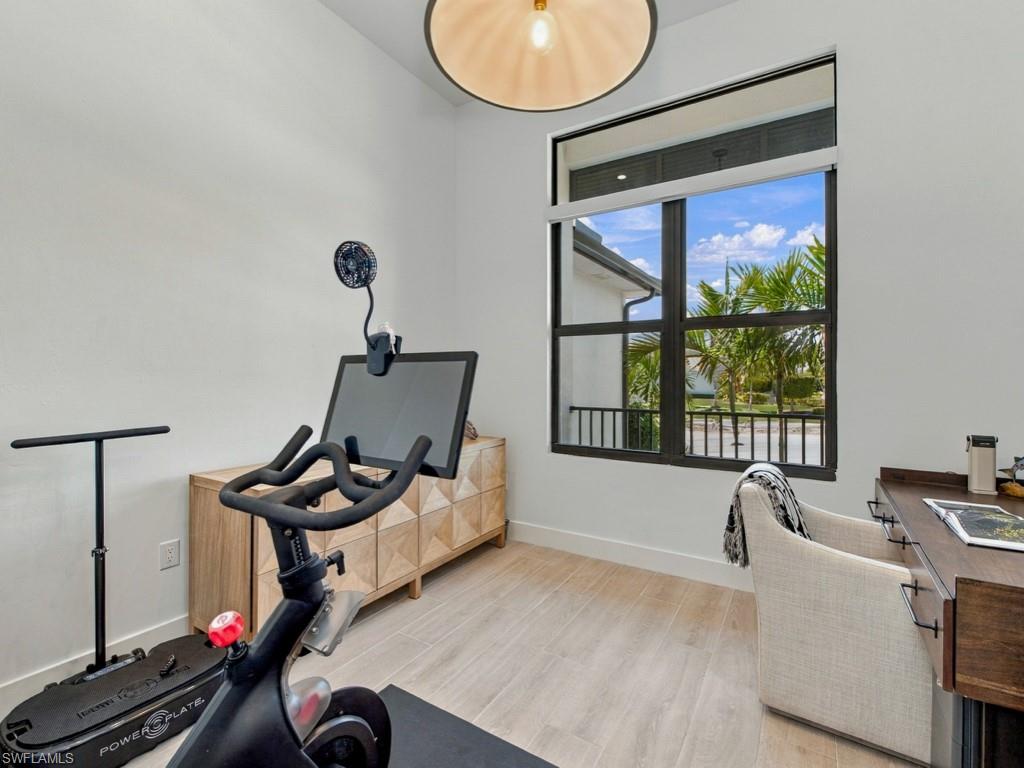 MARCO BEACH - Residential