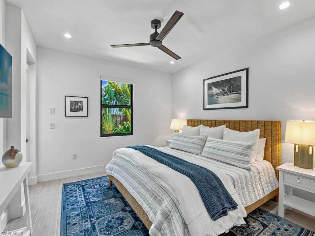 MARCO BEACH - Residential