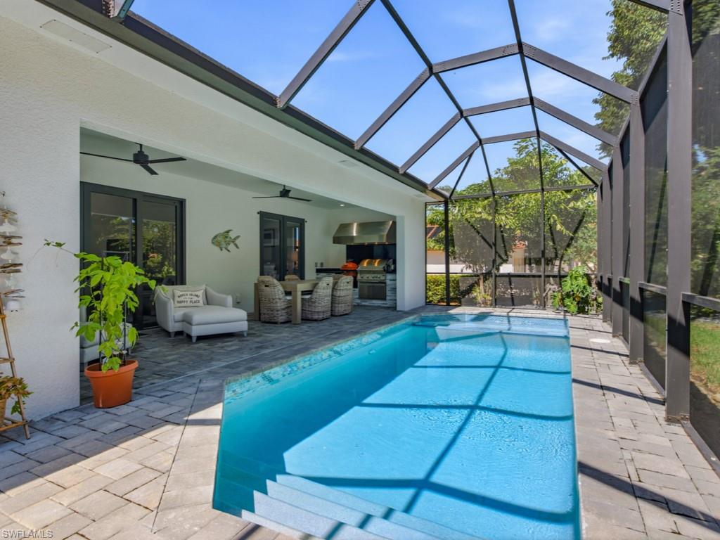 MARCO BEACH - Residential