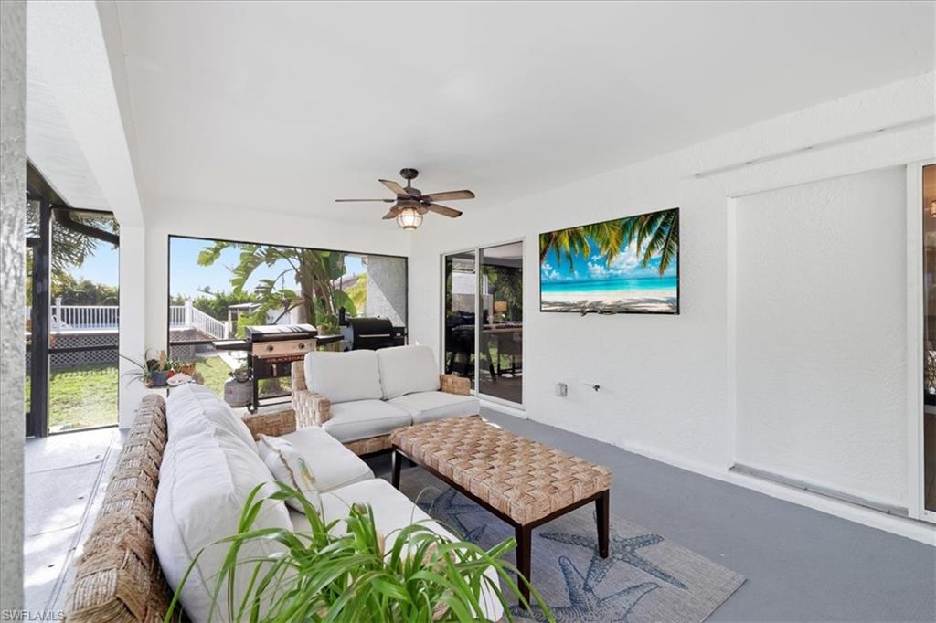CHARLOTTE SHORES - Residential