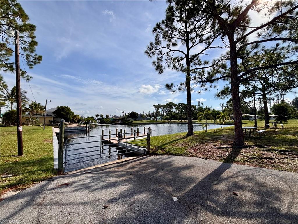 CHARLOTTE SHORES - Residential