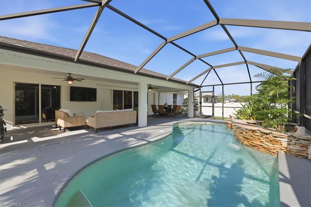 CHARLOTTE SHORES - Residential