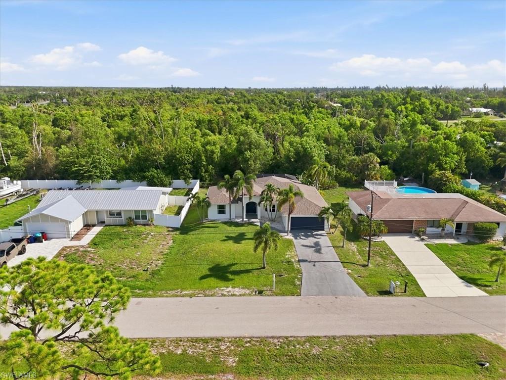 CHARLOTTE SHORES - Residential