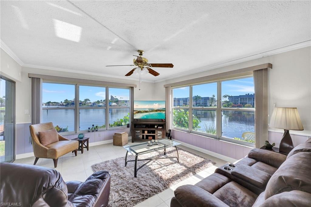 CORAL DEL RIO CONDO - Residential