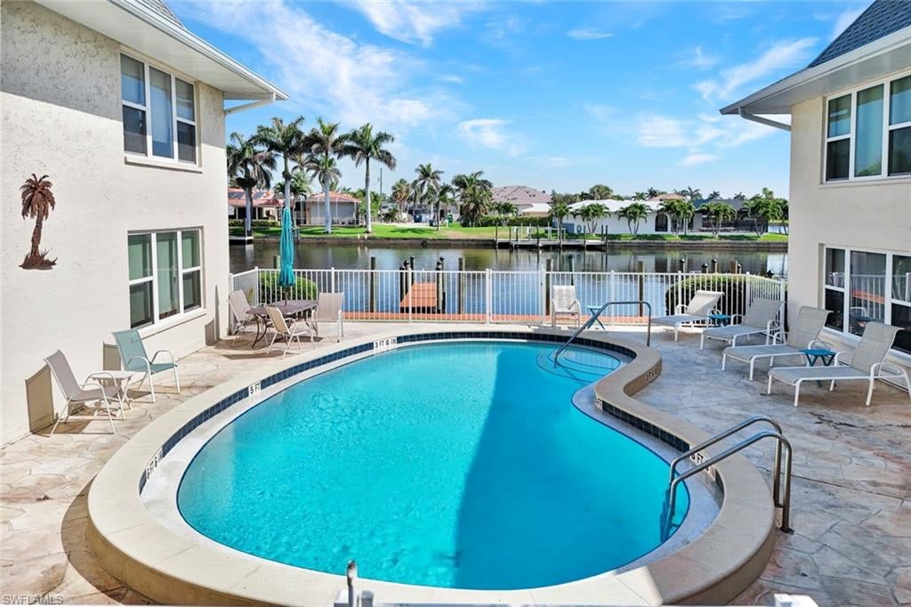 CORAL DEL RIO CONDO - Residential