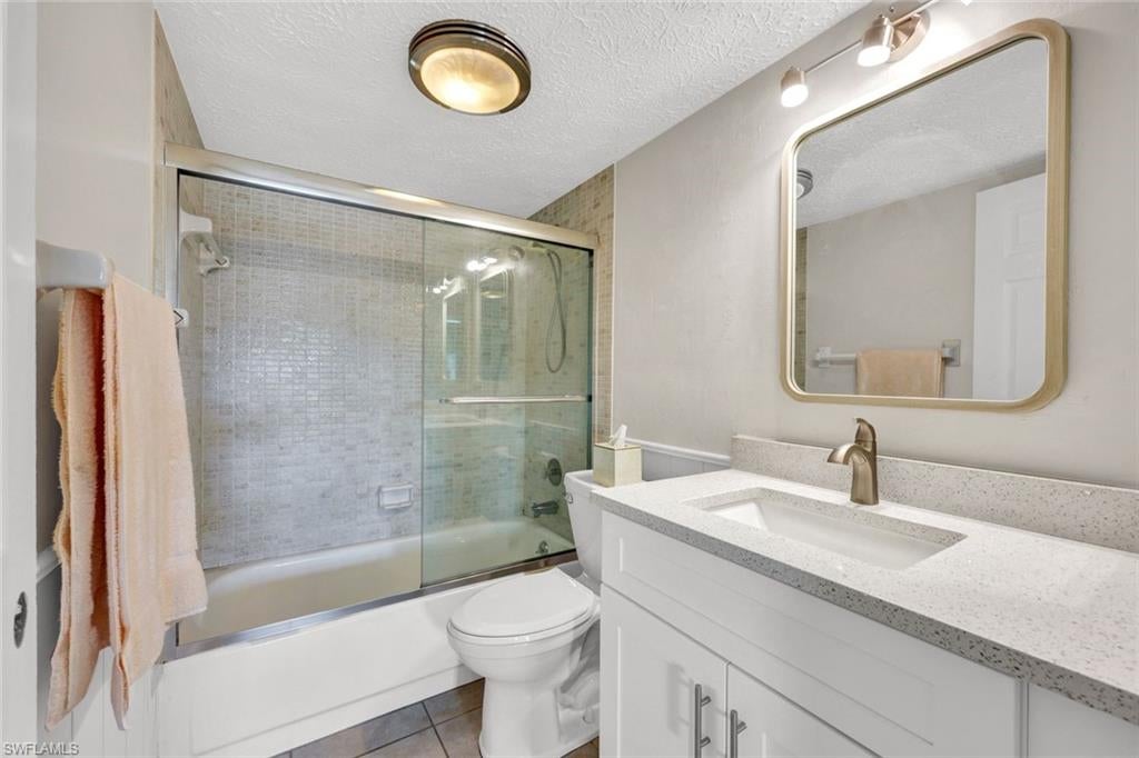 CORAL DEL RIO CONDO - Residential