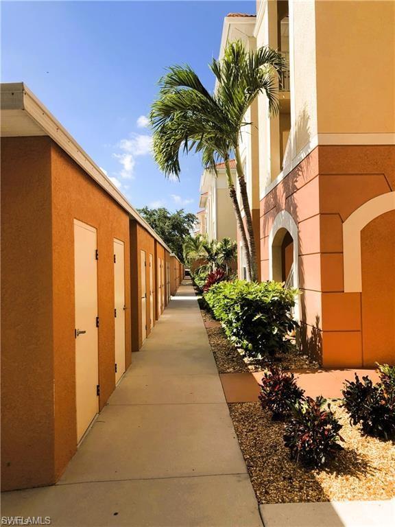 VAN LOON COMMONS - Residential