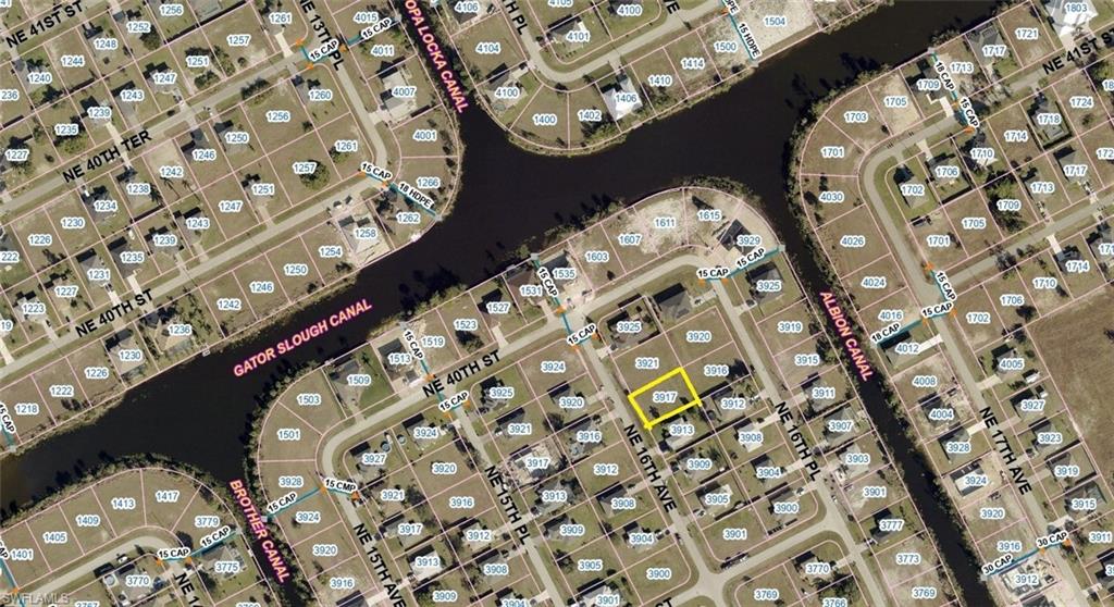 CAPE CORAL - Land