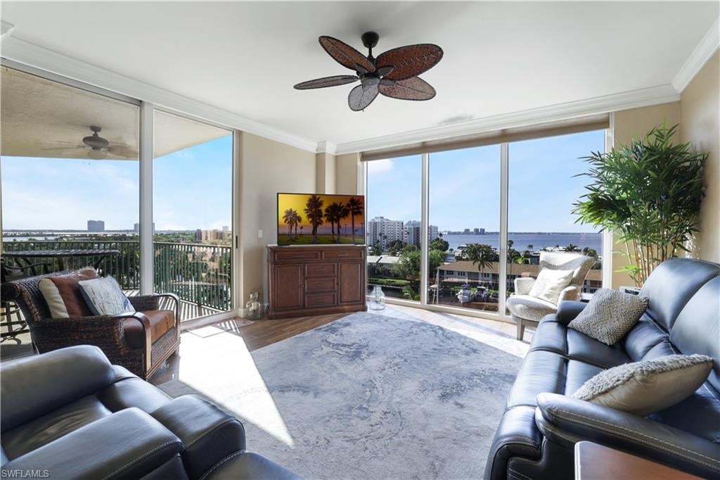 NORTH STAR YACHT CLUB - Residential