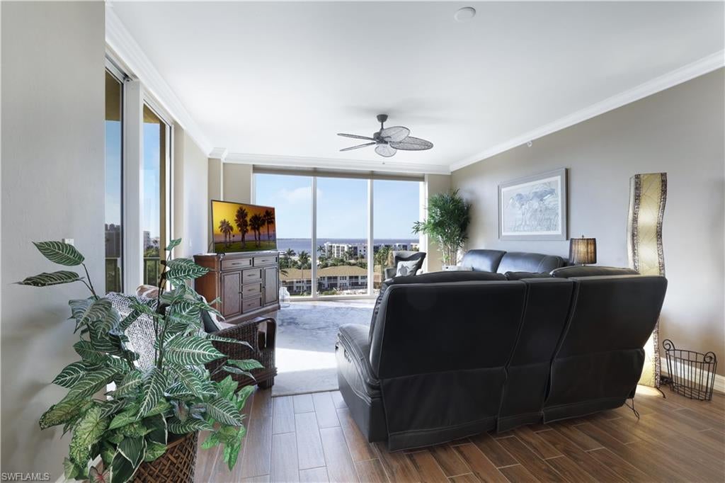 NORTH STAR YACHT CLUB - Residential