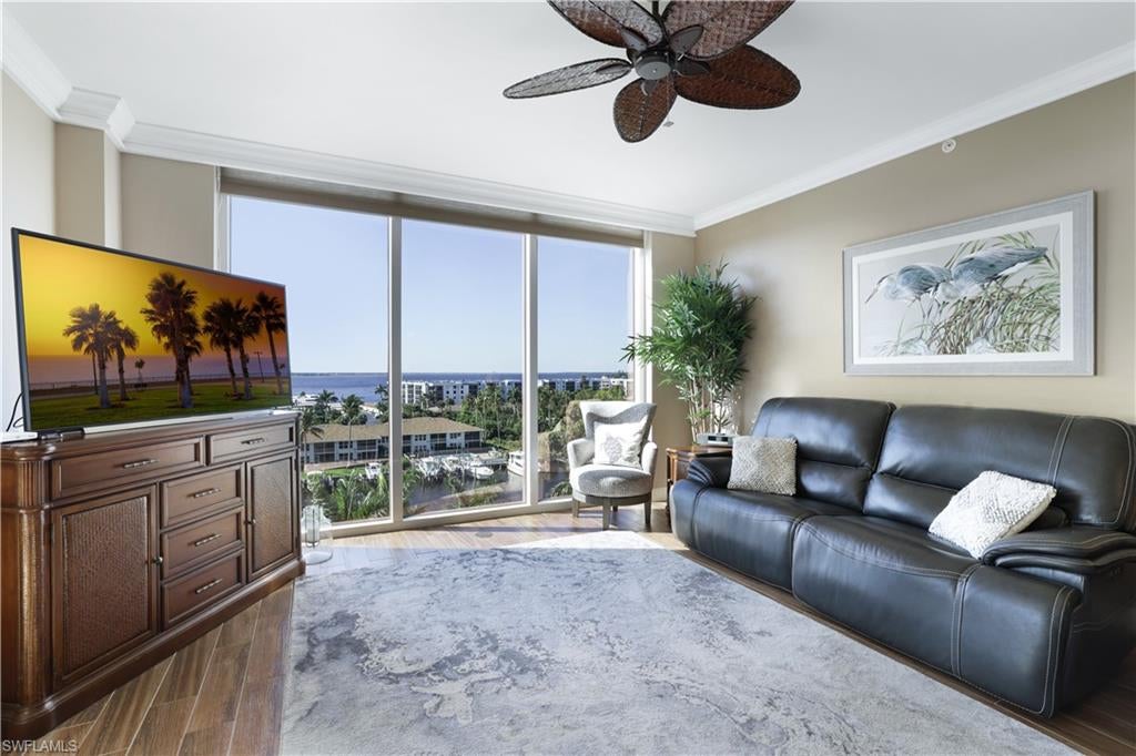 NORTH STAR YACHT CLUB - Residential