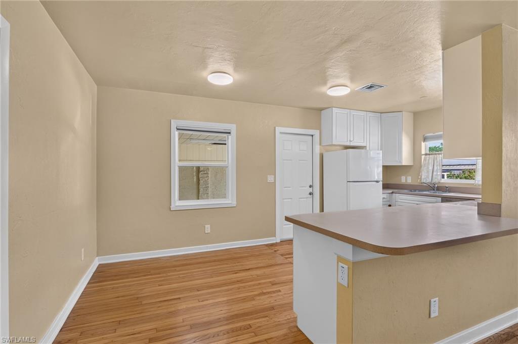 VALENCIA TERRACE - Residential Lease