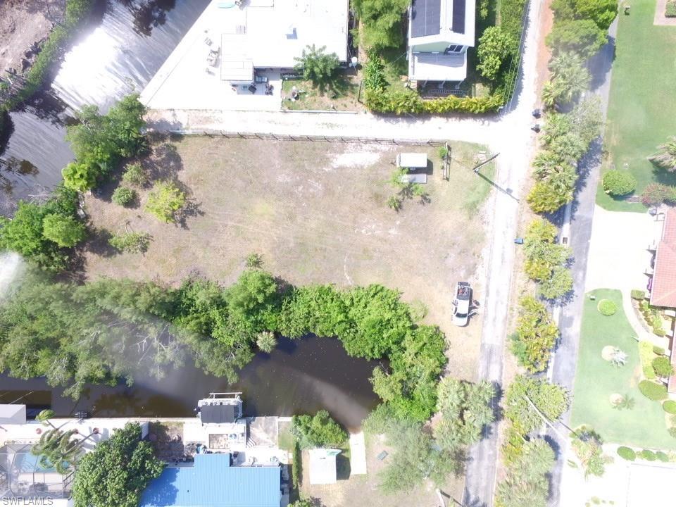 NORTH FORT MYERS - Land