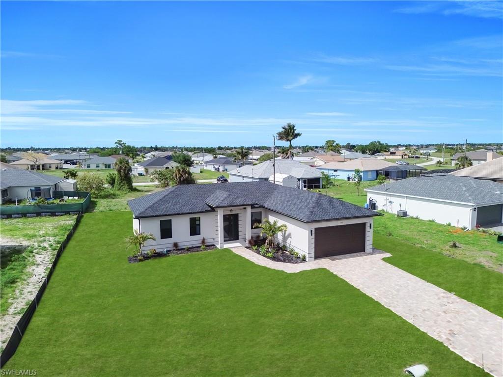 CAPE CORAL - Residential