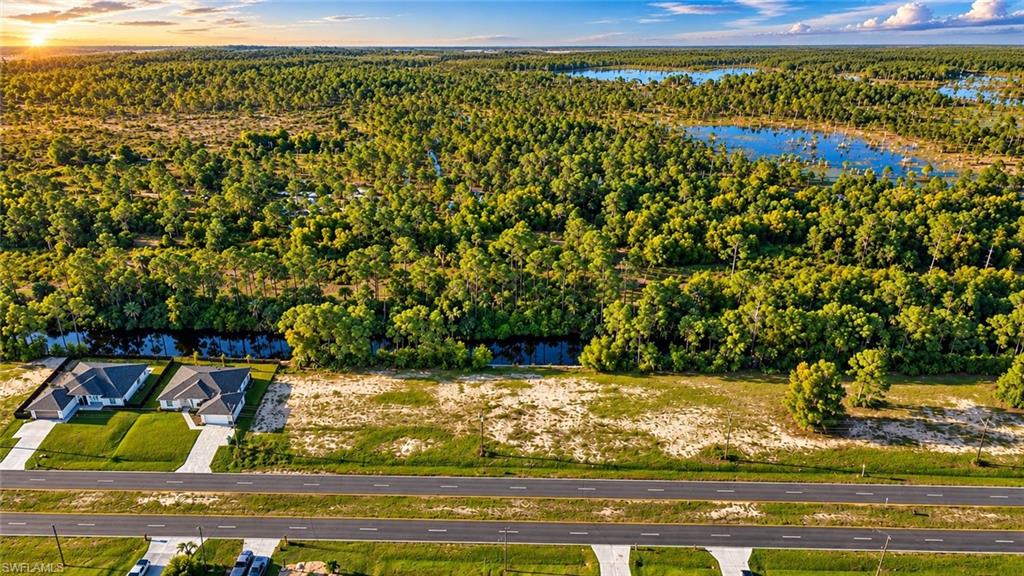 CAPE CORAL - Land