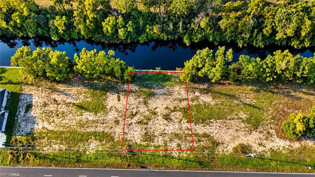 CAPE CORAL - Land
