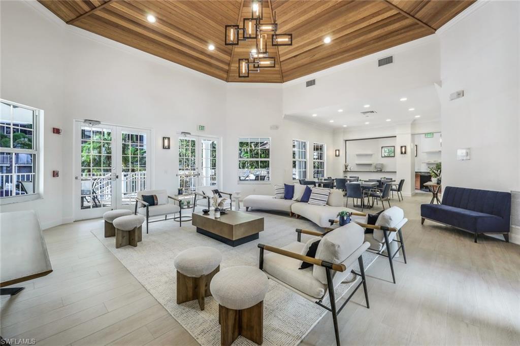 REGATTA - Residential