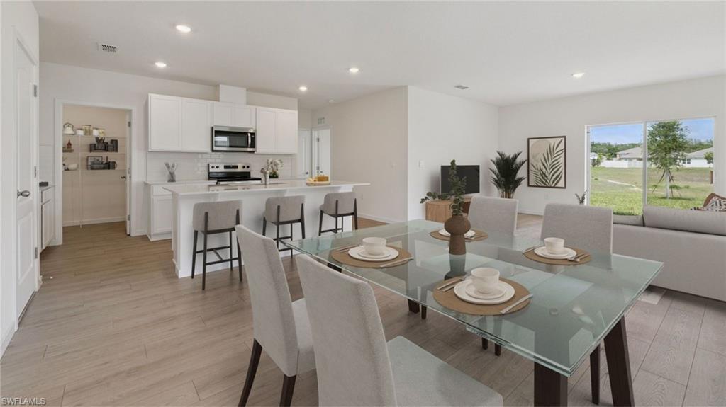 CORAL BAY - Residential