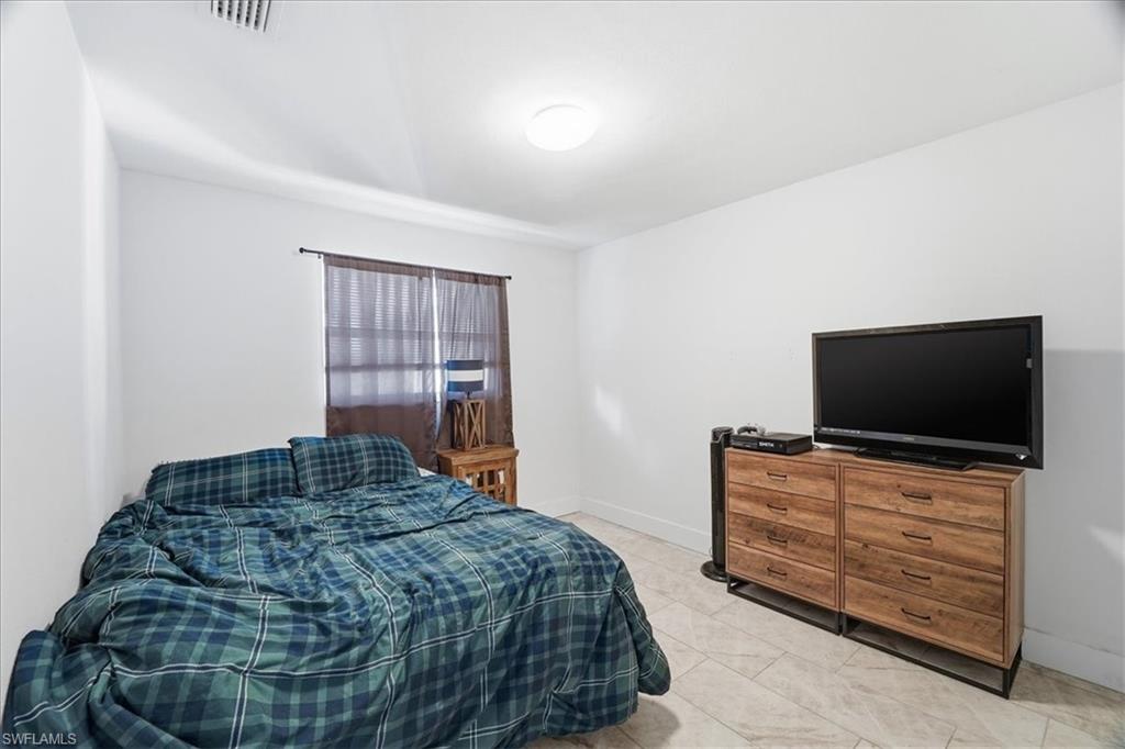 ISLES OF CAPRI - Residential Income