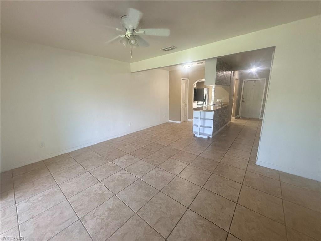 SQUARE ONE CONDO - Residential